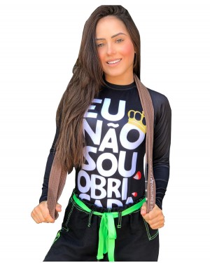 RASHGUARD FEMININO NÃO SOU OBRIGADA 